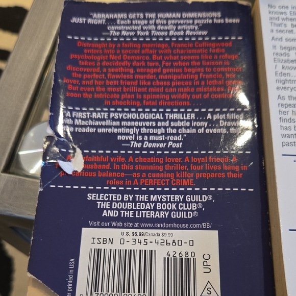 Mystery and Thriller Book Collection - Picture 3 of 7